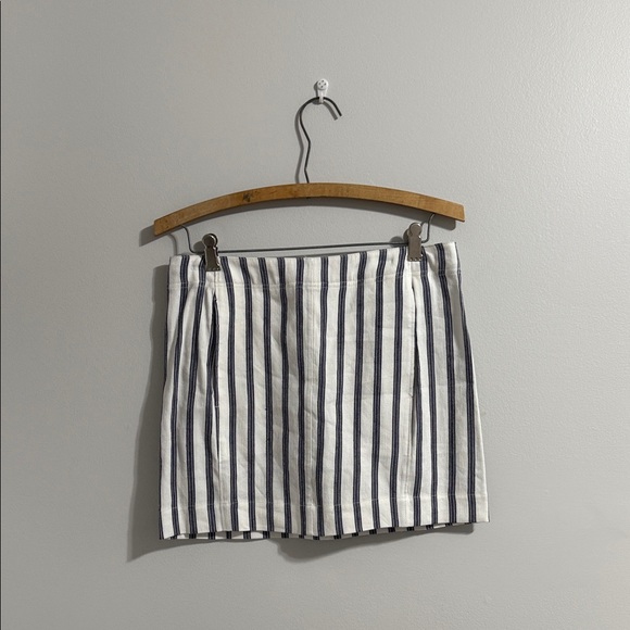 Theory Matai Striped Linen-blend Mini Skirt - Picture 1 of 5